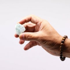 Surový krystal - Křišťálový nefrit