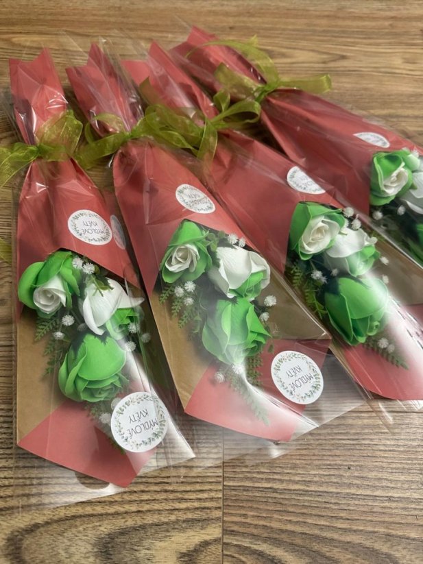 Mýdlová kytice - Zeleno-bílá